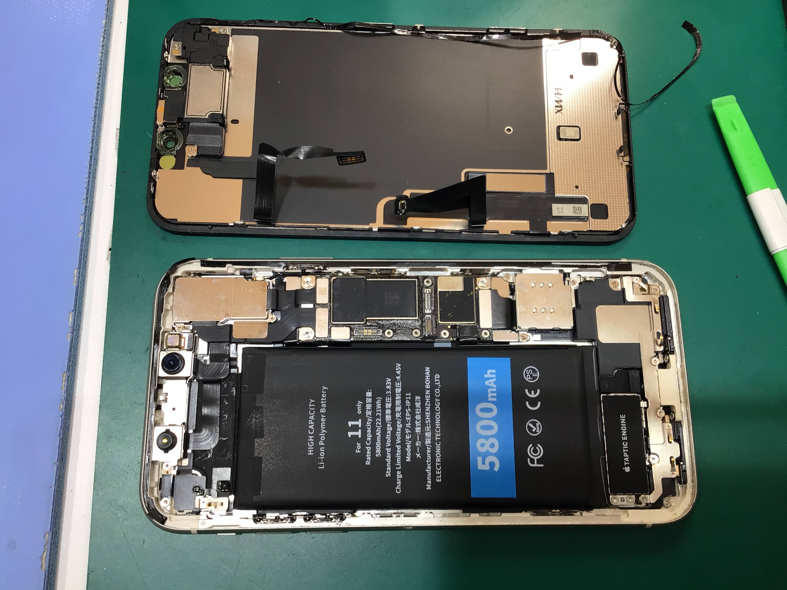 iPhone11のバッテリー交換は、データそのまま・即日修理のスマホ修理工房イーアス高尾店へ！